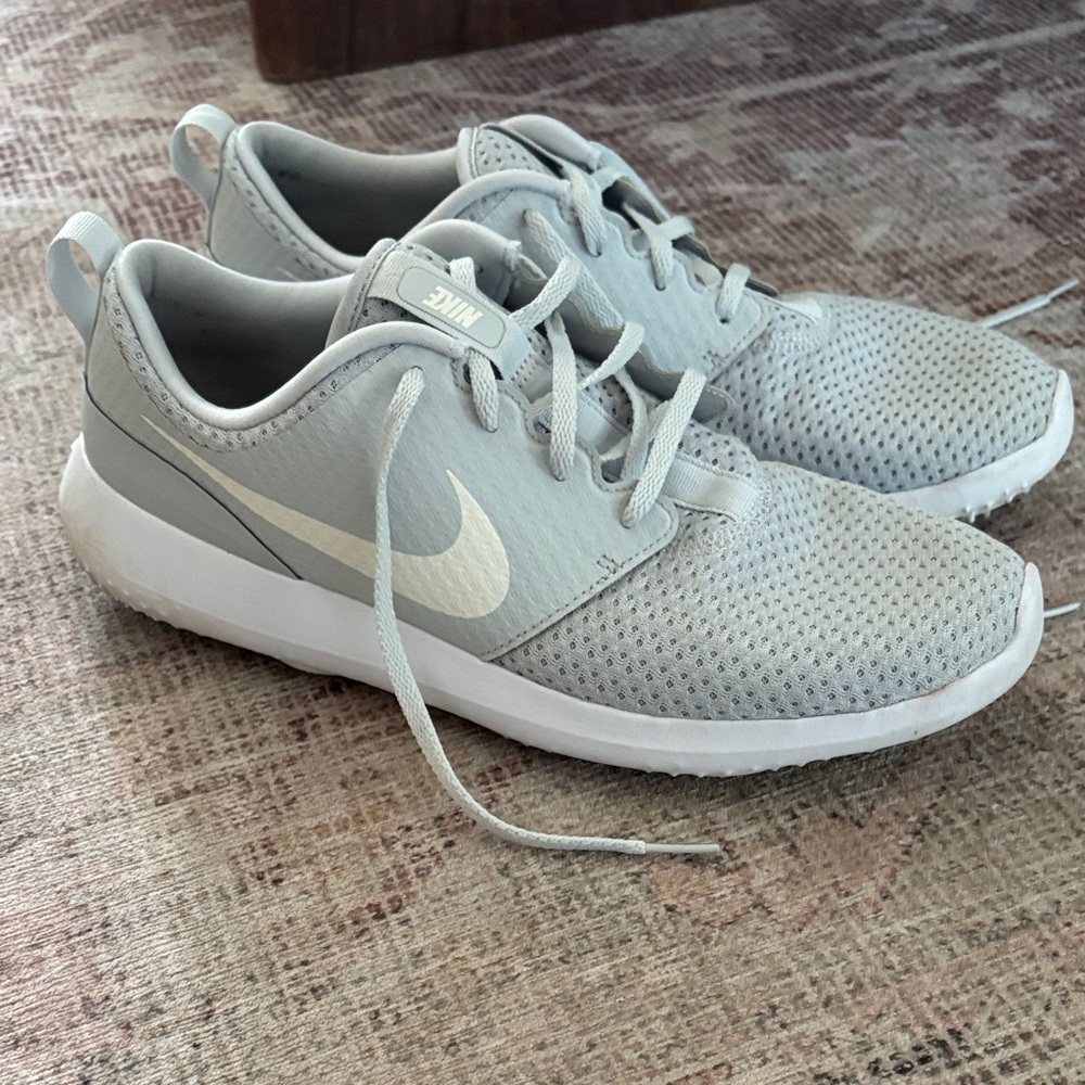 Nike men’s golf shoes
